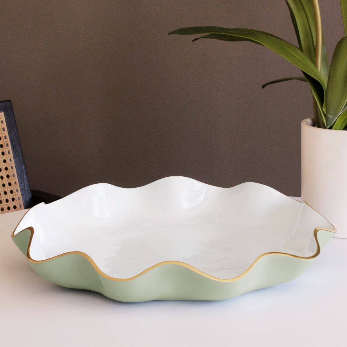 beatriz-ball-encanto-carola-large-round-platter-pistachio-and-white
