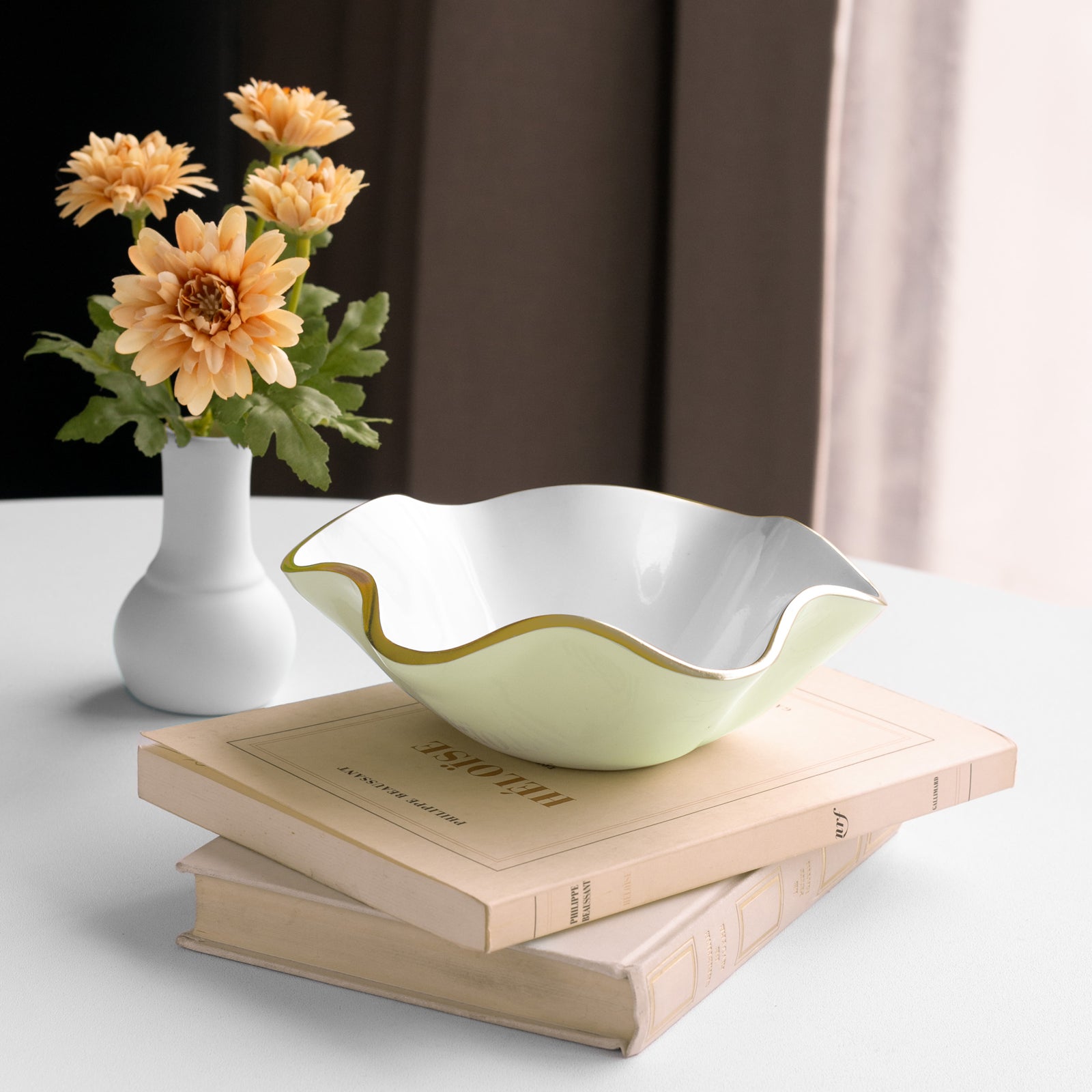 beatriz-ball-encanto-carola-small-round-bowl-pistachio-and-white