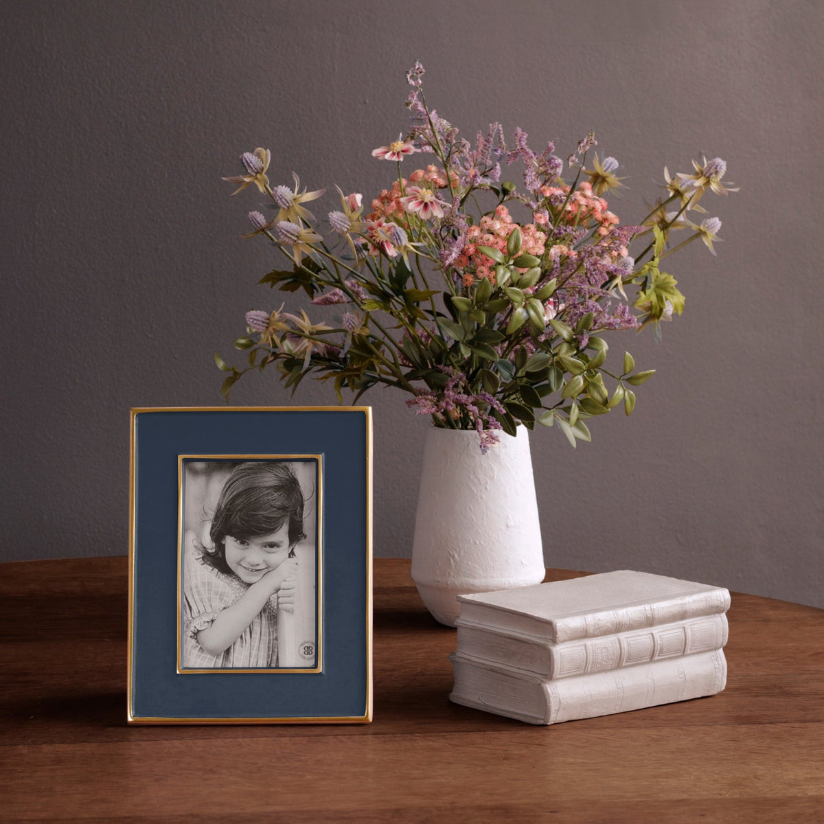 beatriz-ball-frame-encanto-jason-4-x-6-midnight