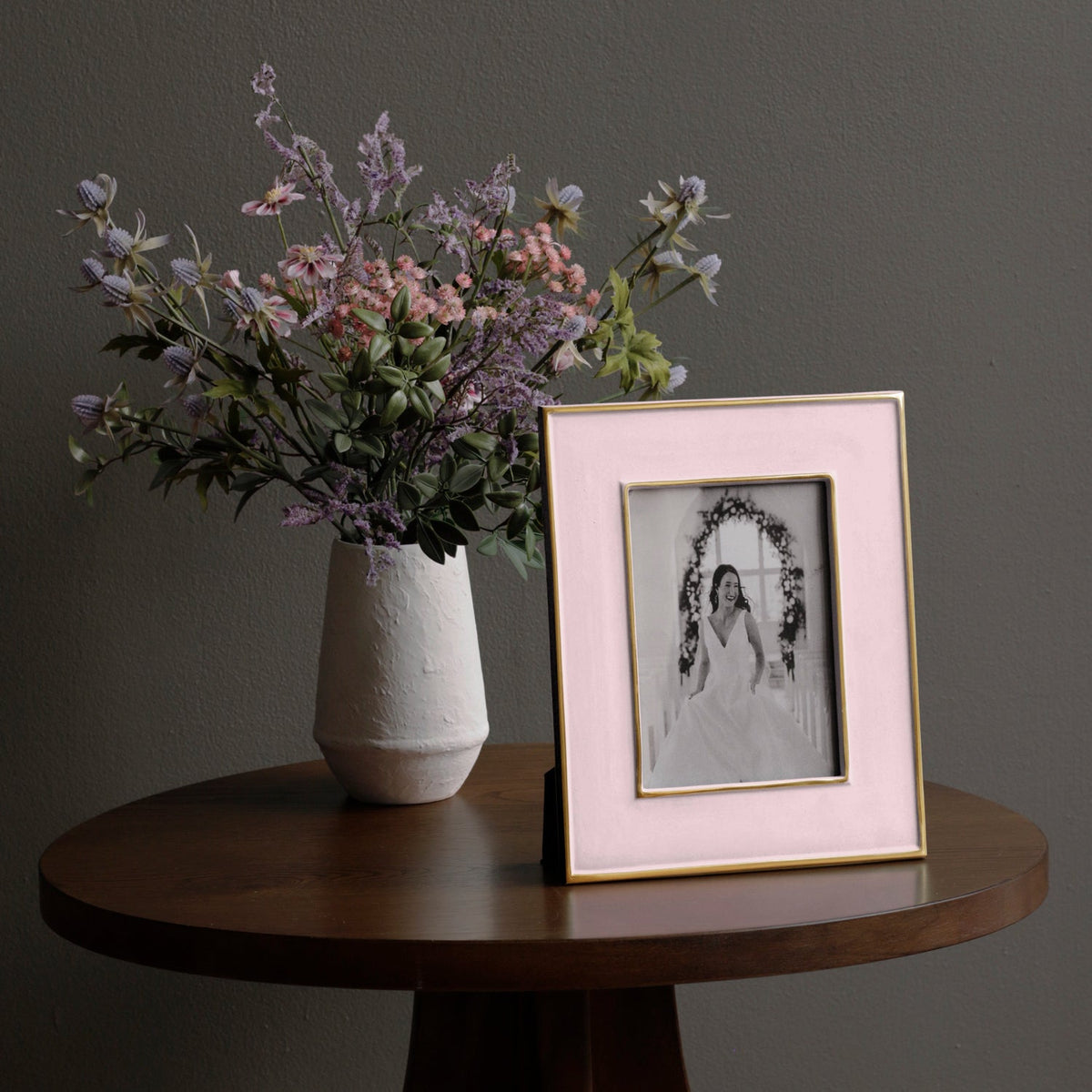 beatriz-ball-frame-encanto-jason-5-x-7-camellia