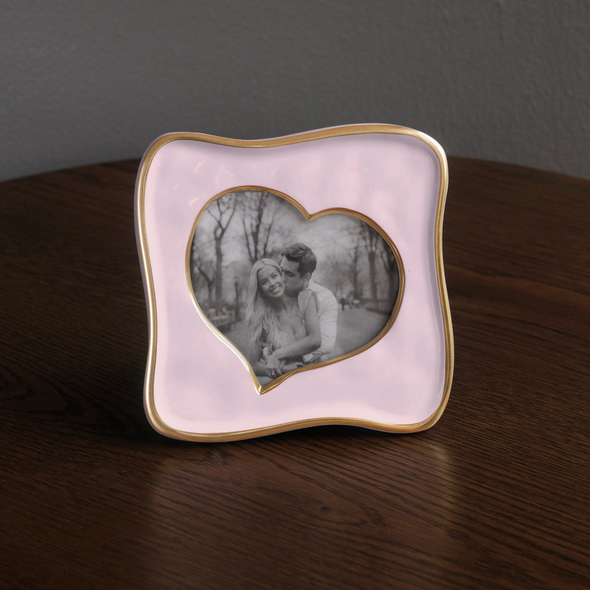 beatriz-ball-frame-encanto-curved-heart-5-x-5-camellia