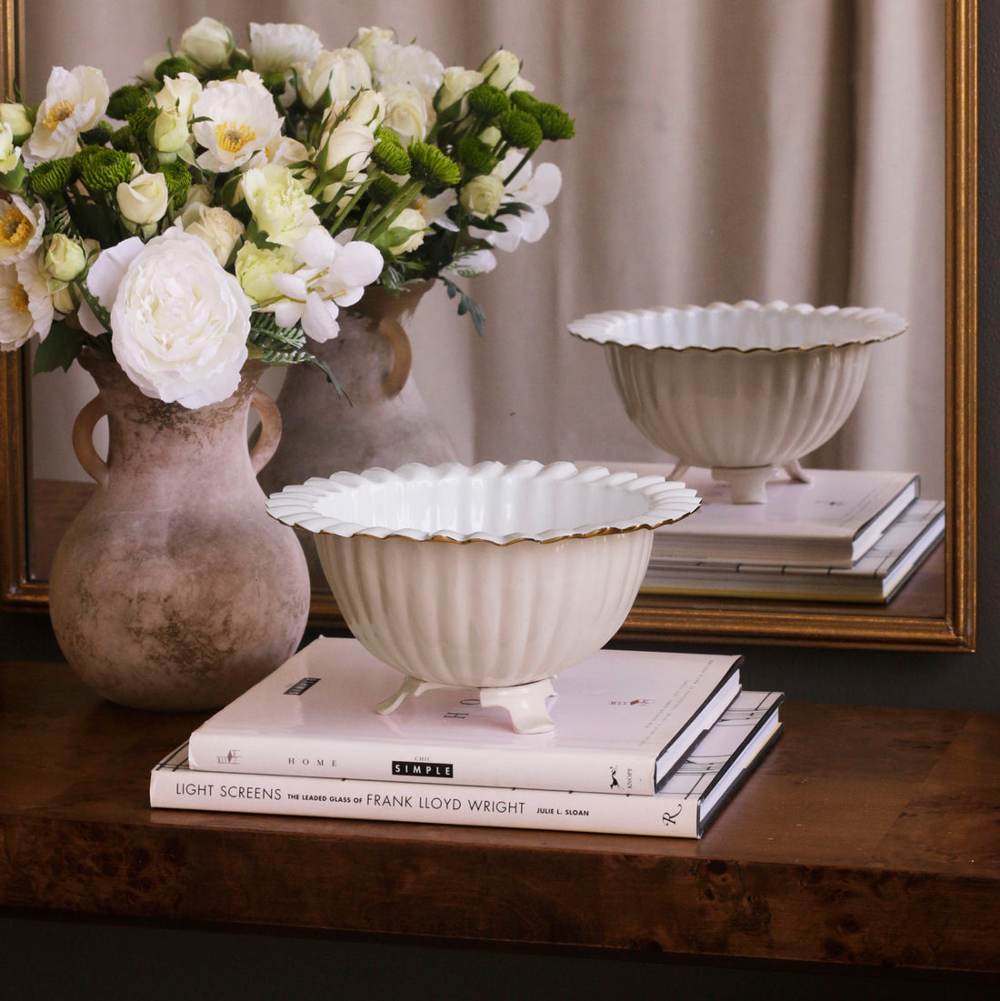 beatriz-ball-encanto-vienna-footed-medium-bowl-cream-and-white