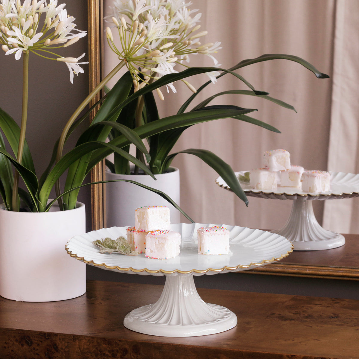 beatriz-ball-encanto-vienna-pedestal-cake-plate-cream-and-white