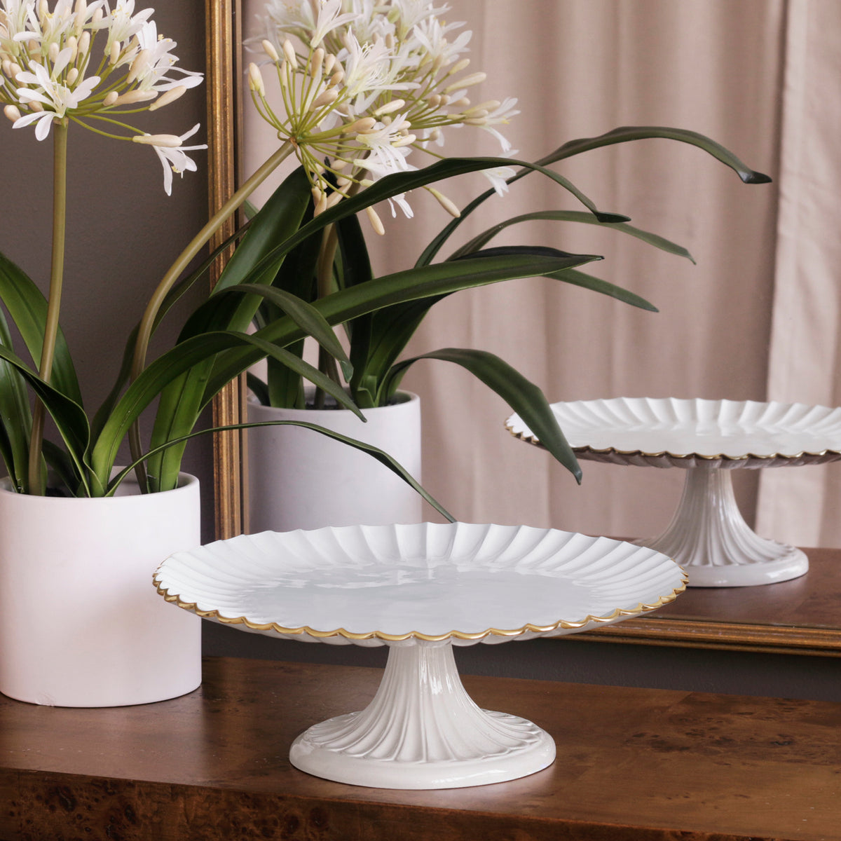 beatriz-ball-encanto-vienna-pedestal-cake-plate-cream-and-white