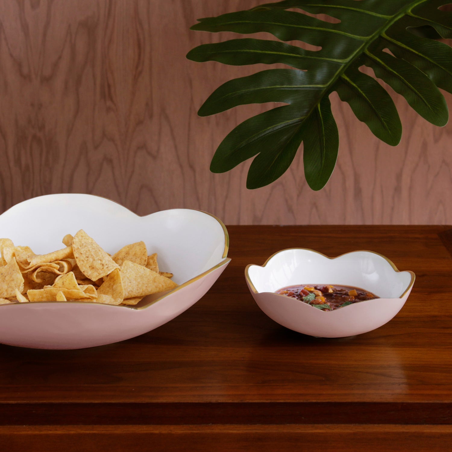 encanto-amelia-mini-round-bowl-camellia-and-white