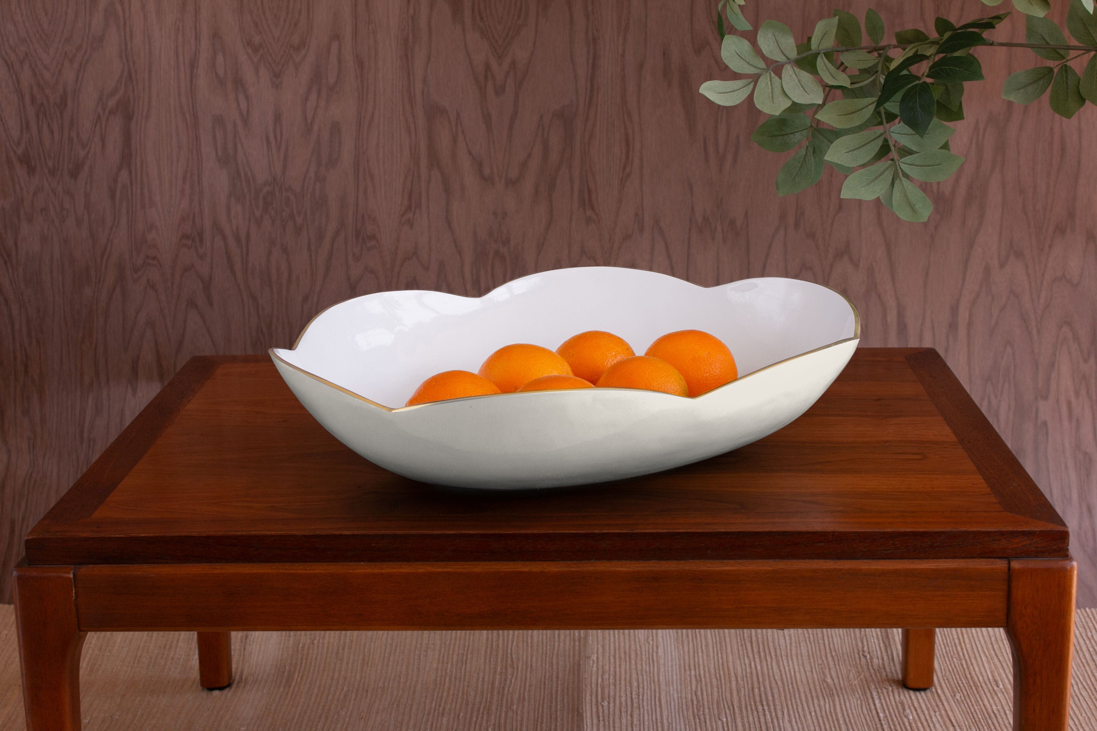 encanto-amelia-extra-large-oval-bowl-cream-and-white