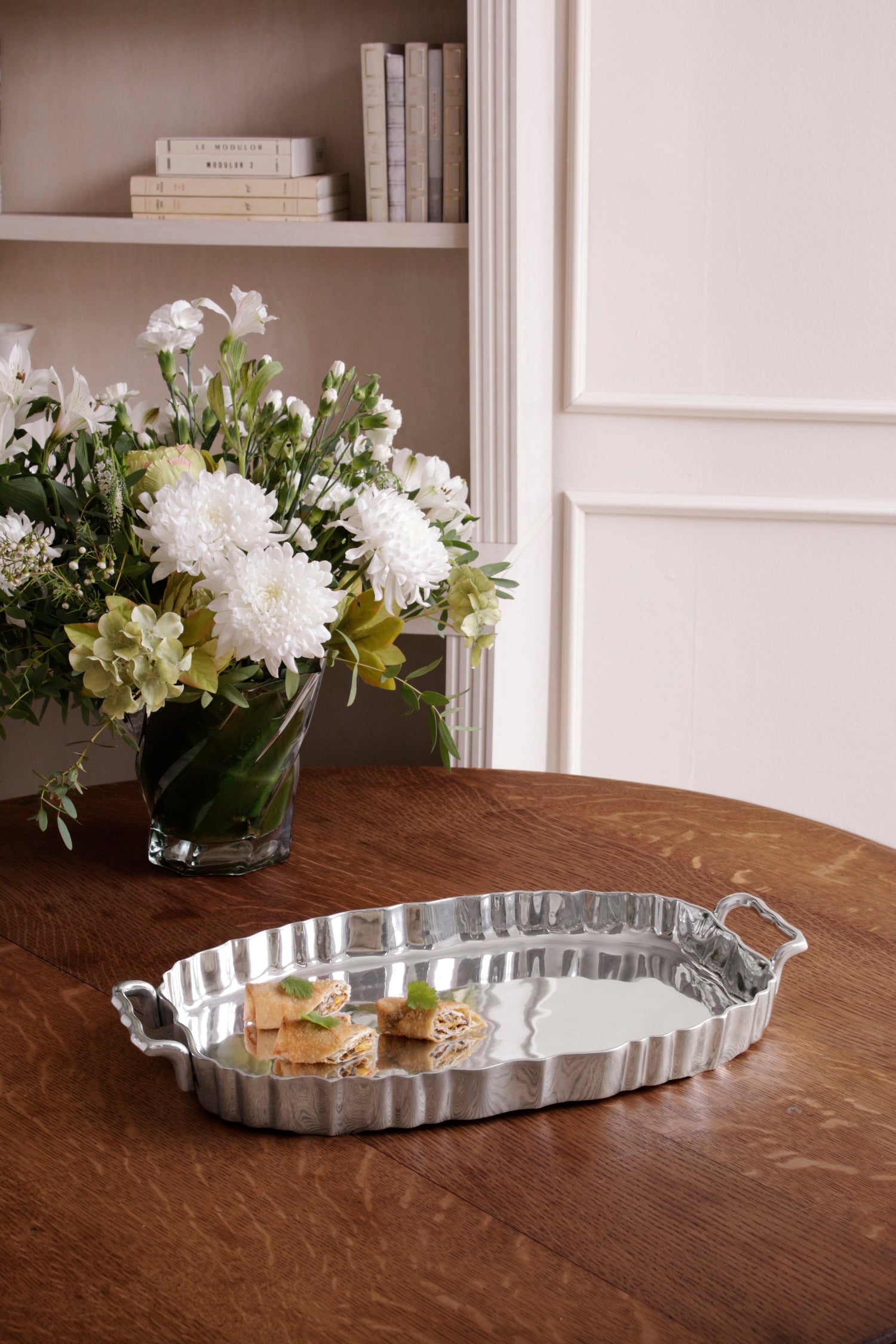 vintage-fluted-oval-tray-with-handles