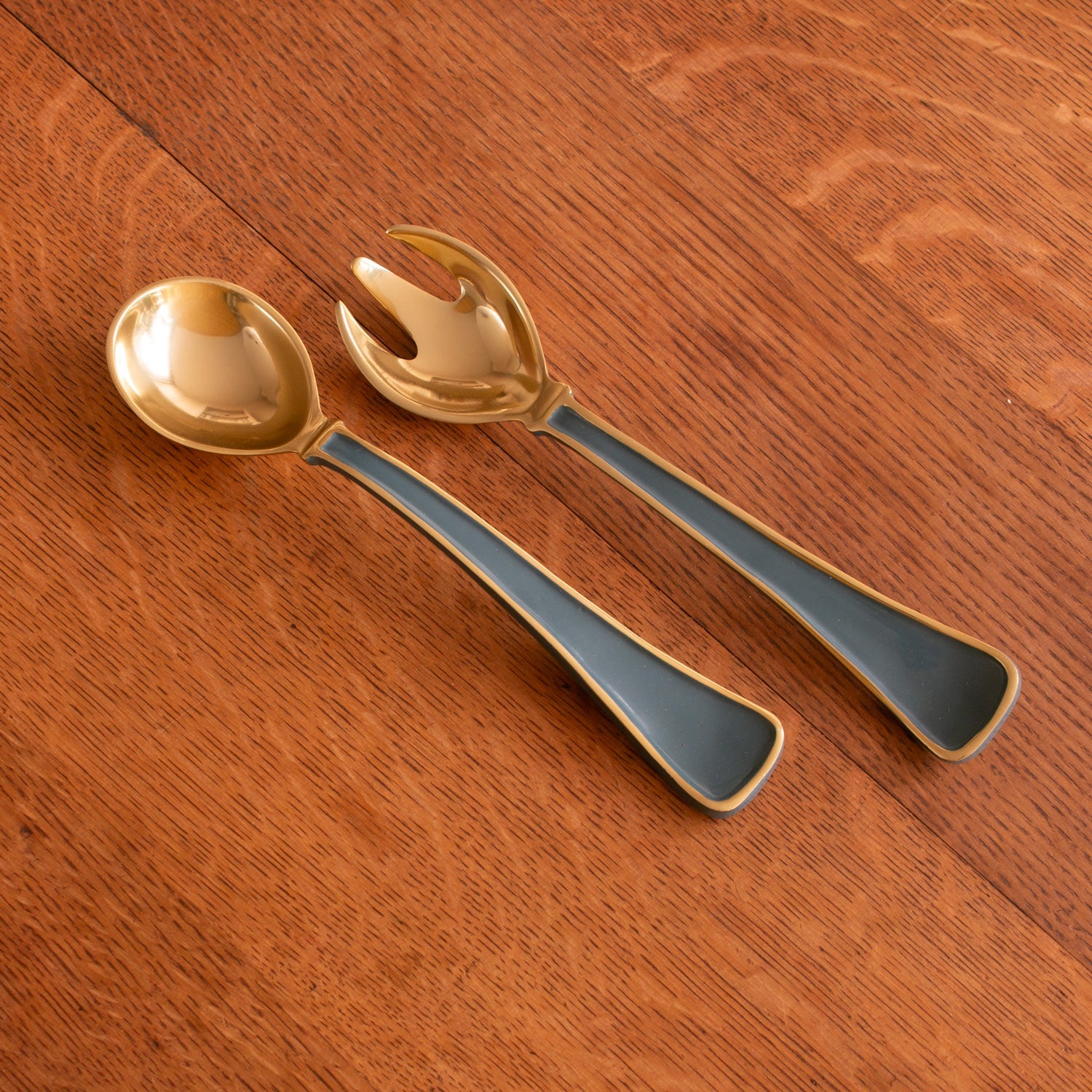 encanto-soho-salad-servers-midnight