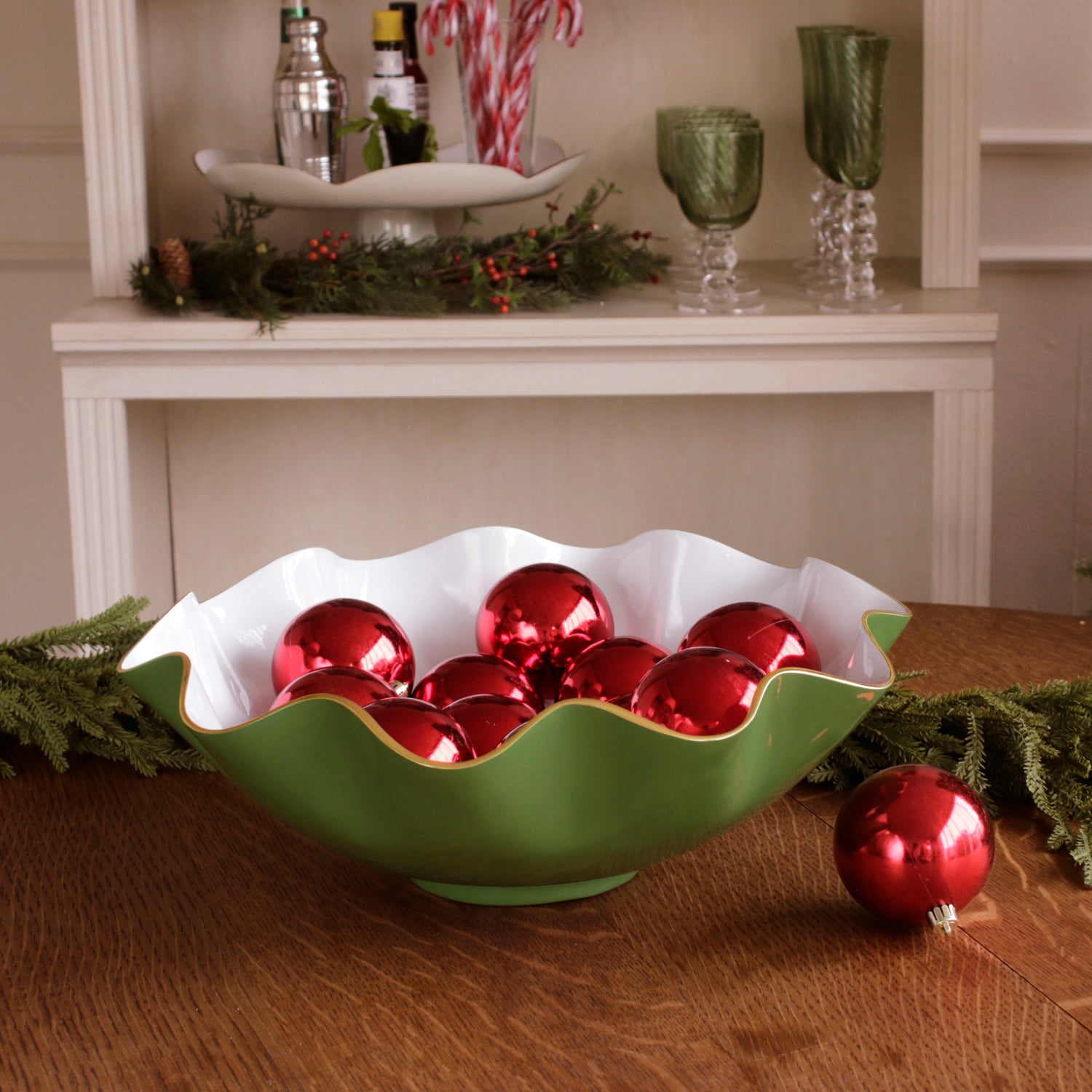 ENCANTO Carola Extra Large Bowl Leaf Green and White