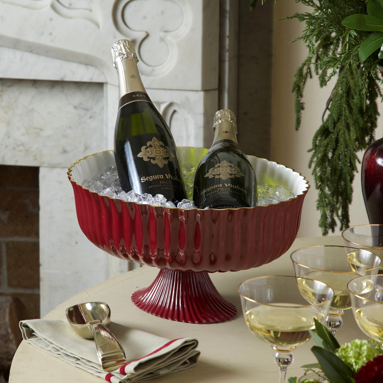 ENCANTO Vienna Large Centerpiece/Punch Bowl (Bordeaux and White)