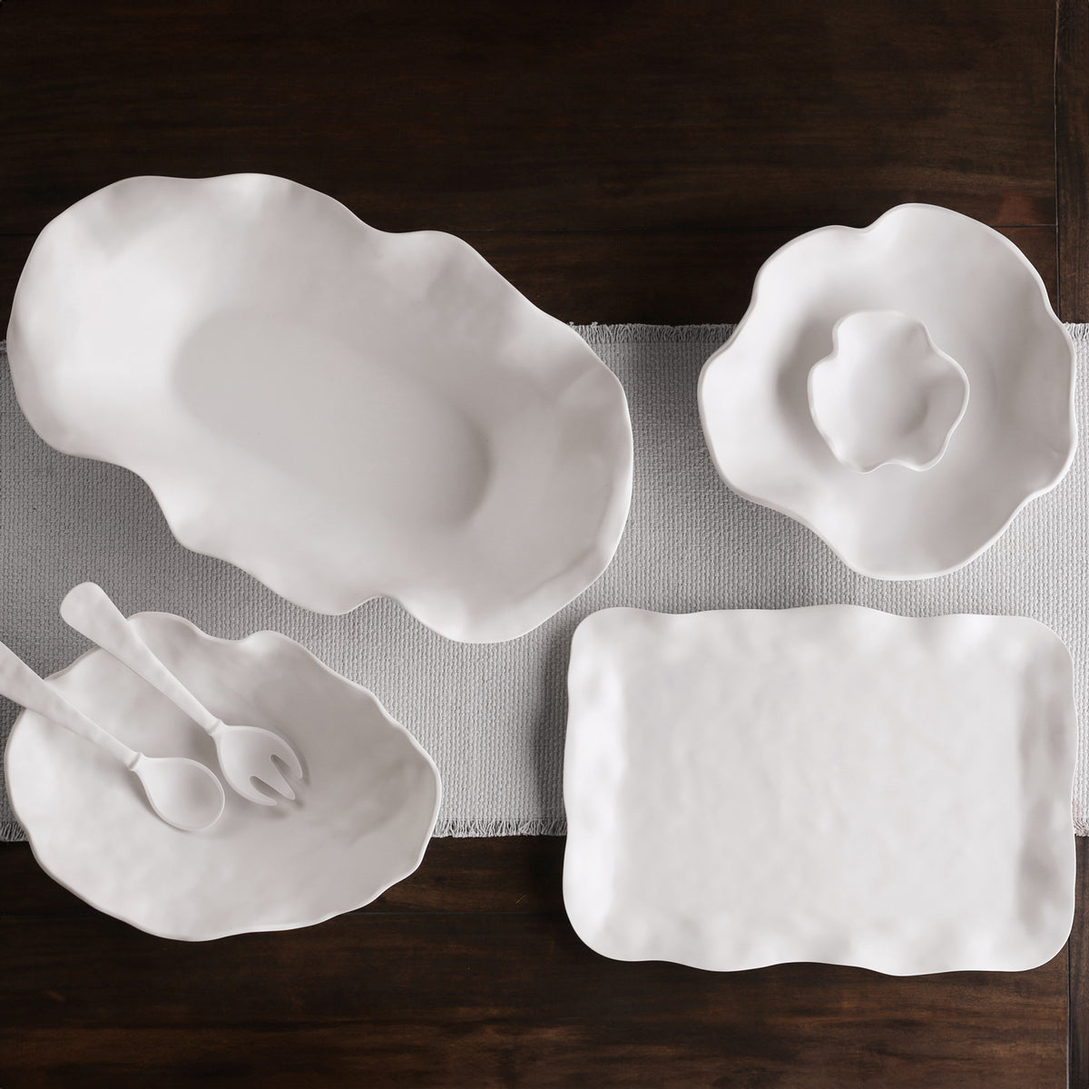beatriz-ball-vida-nube-extra-large-oval-centerpiece-white