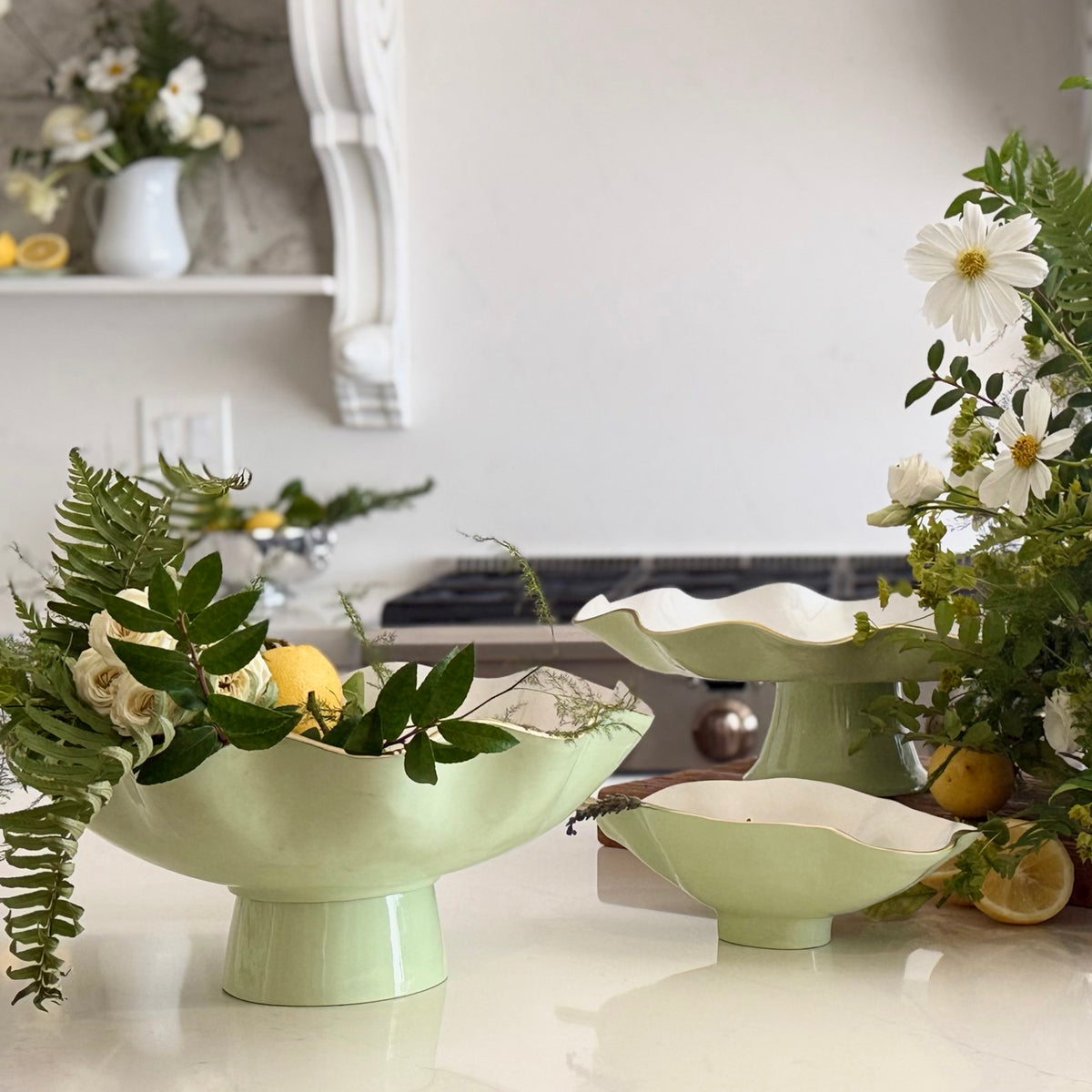 beatriz-ball-encanto-carola-large-pedestal-pistachio-and-white