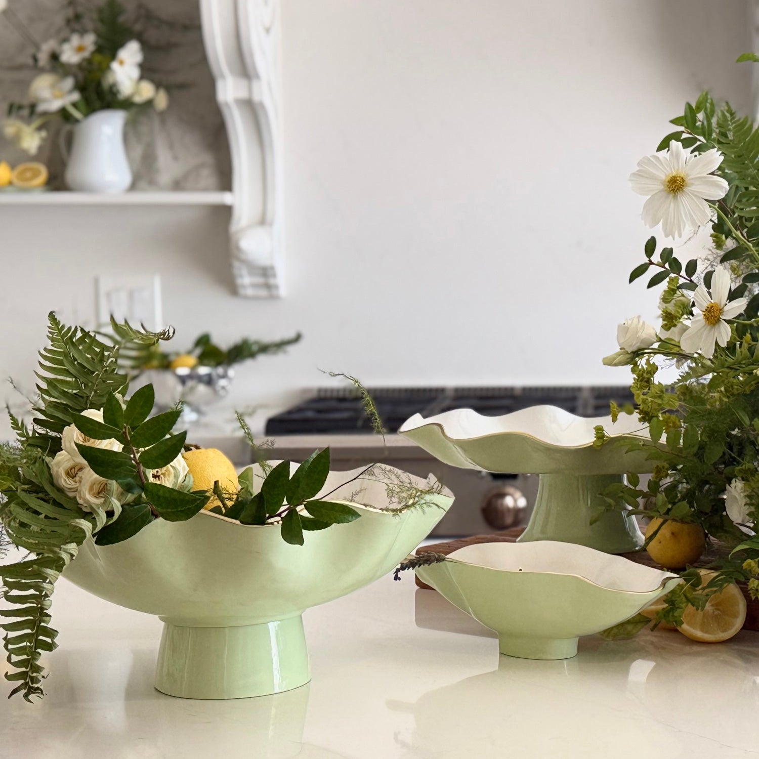 beatriz-ball-encanto-claire-small-oval-bowl-with-spoon-pistachio-white-and-gold