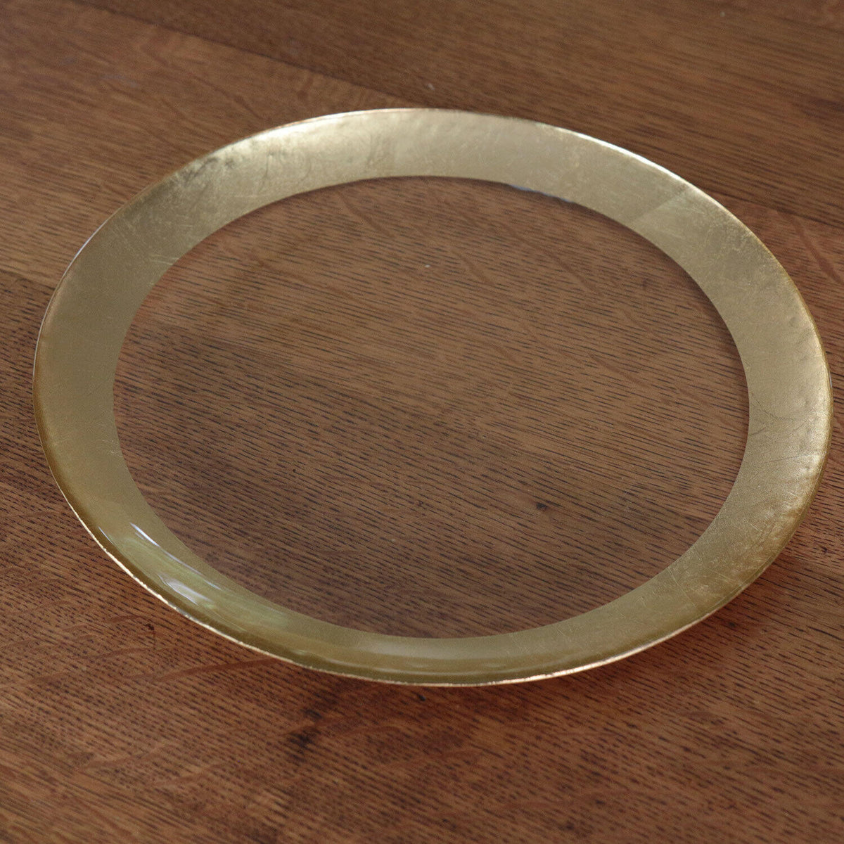 beatriz-ball-glass-new-orleans-large-round-platter-charger-with-foil-leafing-rim-clear-gold