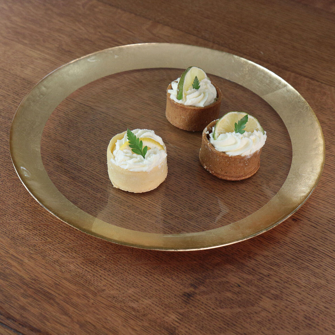 beatriz-ball-glass-new-orleans-large-round-platter-charger-with-foil-leafing-rim-clear-gold
