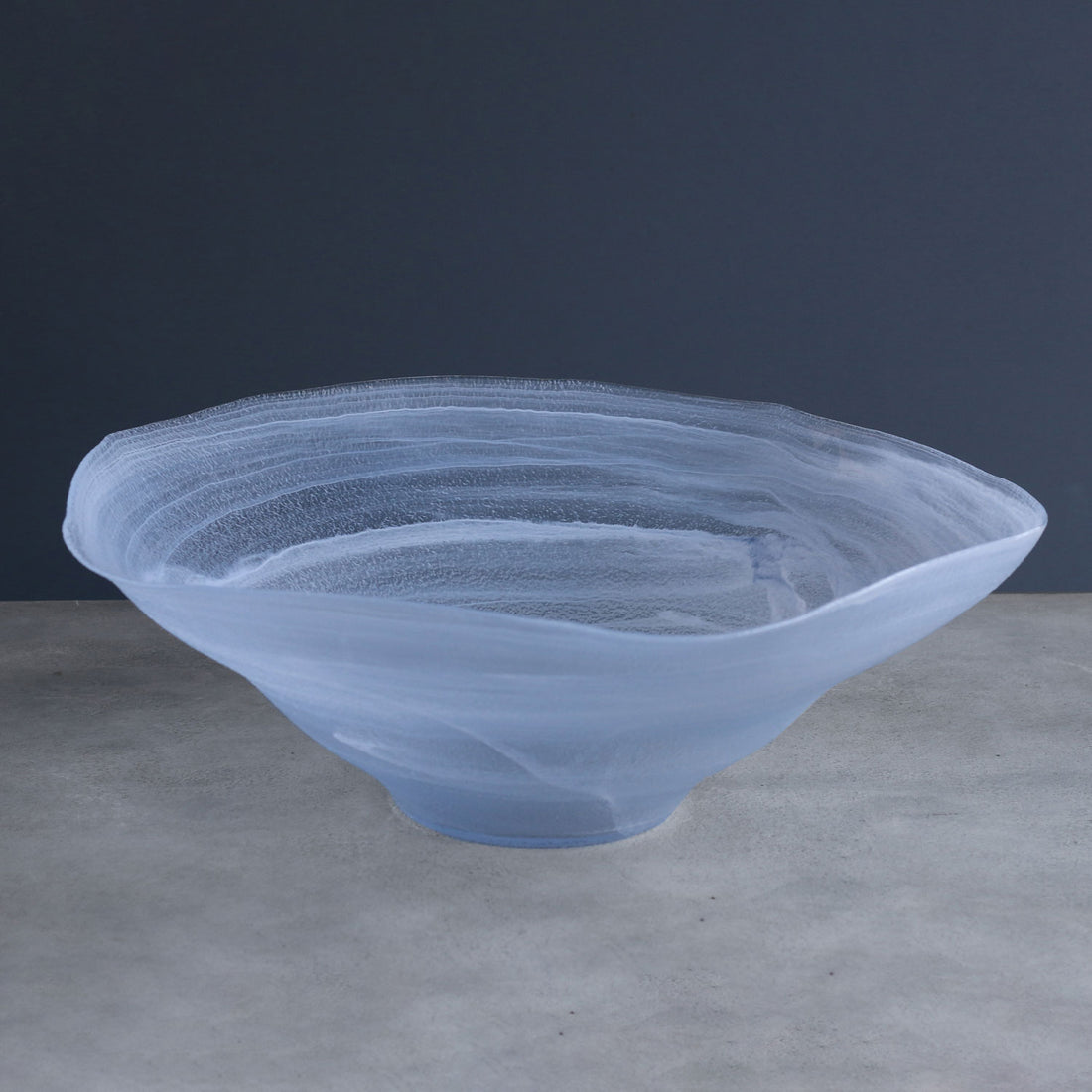 GLASS Alabaster Wave Extra Large Bowl (Clear and Blue)