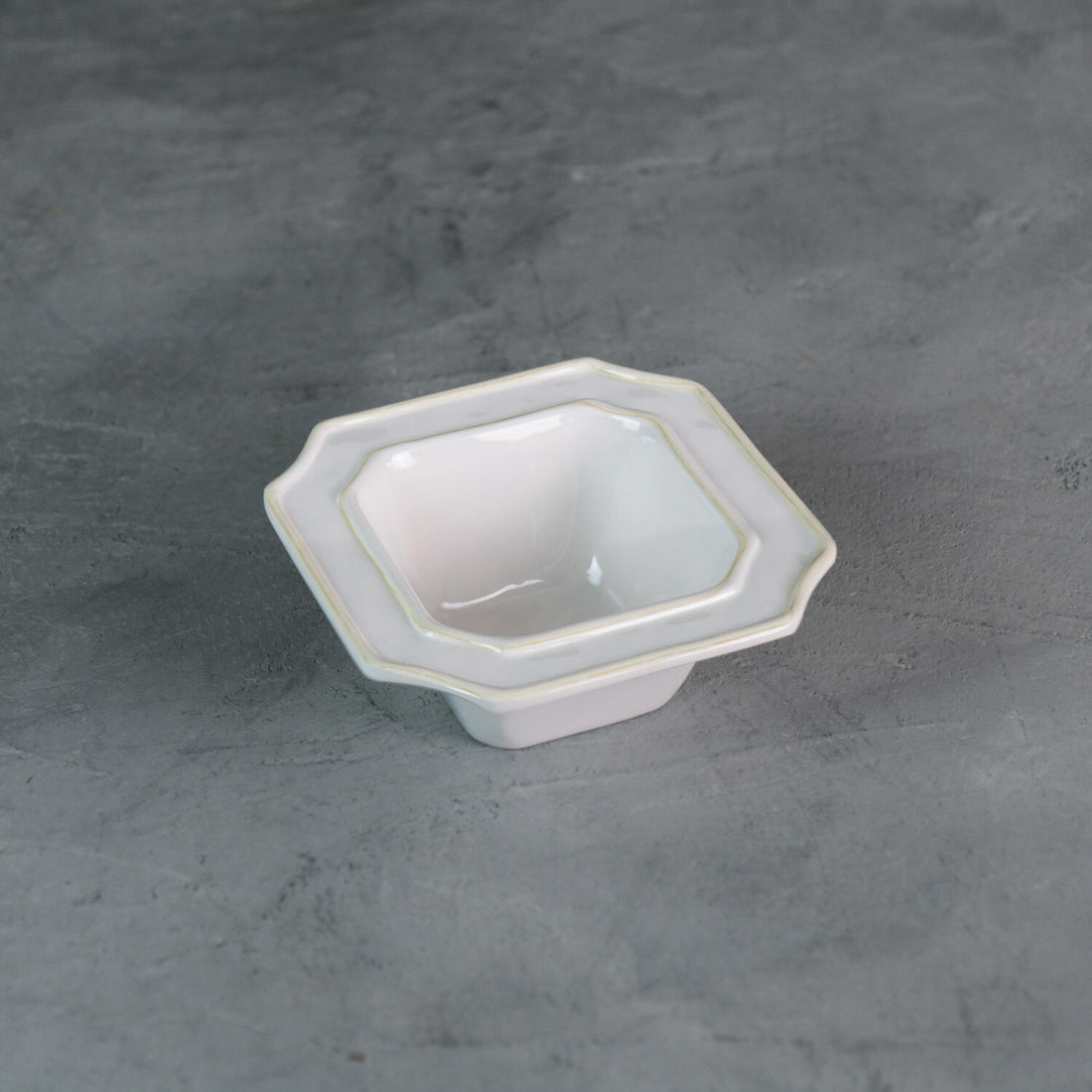 beatriz-ball-vida-charleston-bowl-sm-white-seconds-non-refundable