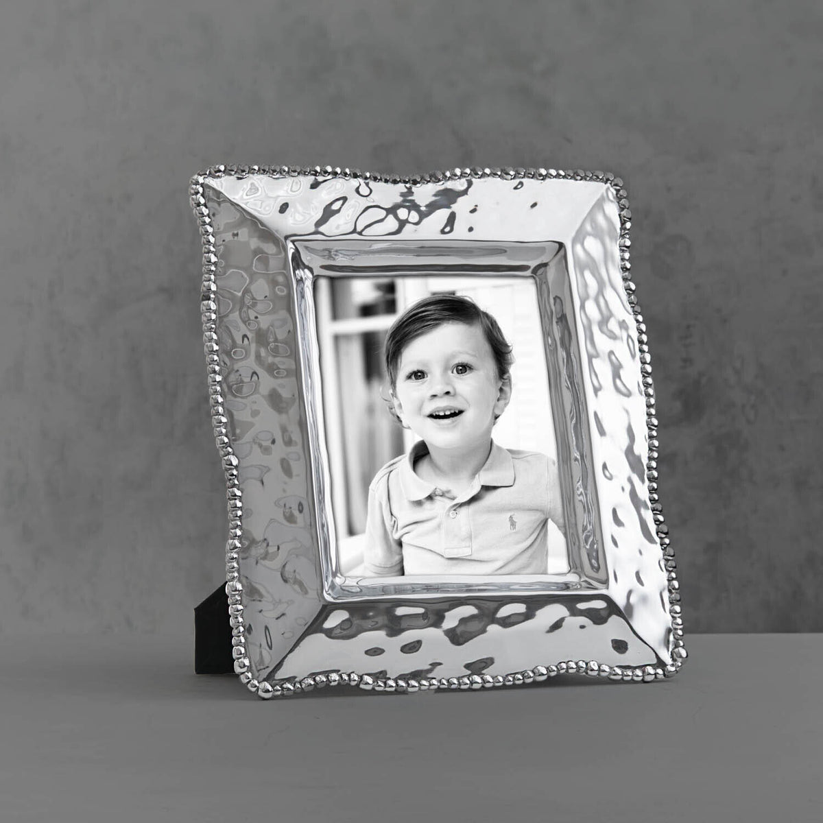beatriz-ball-frame-organic-pearl-8-x-10-frame