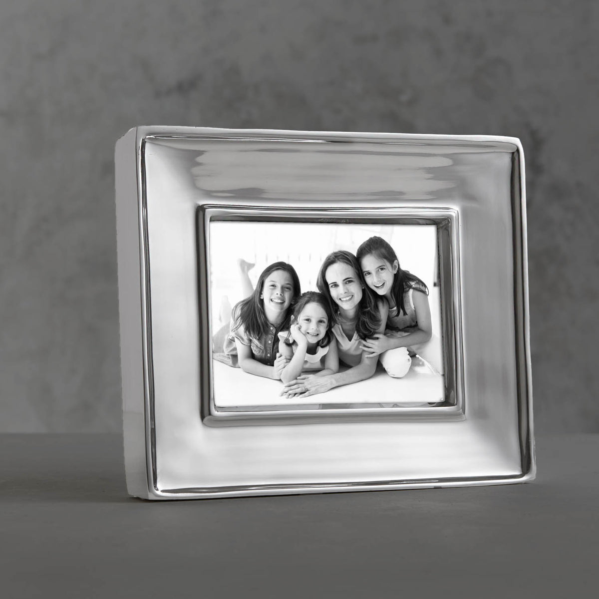 beatriz-ball-frame-soho-madison-5-x-7-horizontal-frame