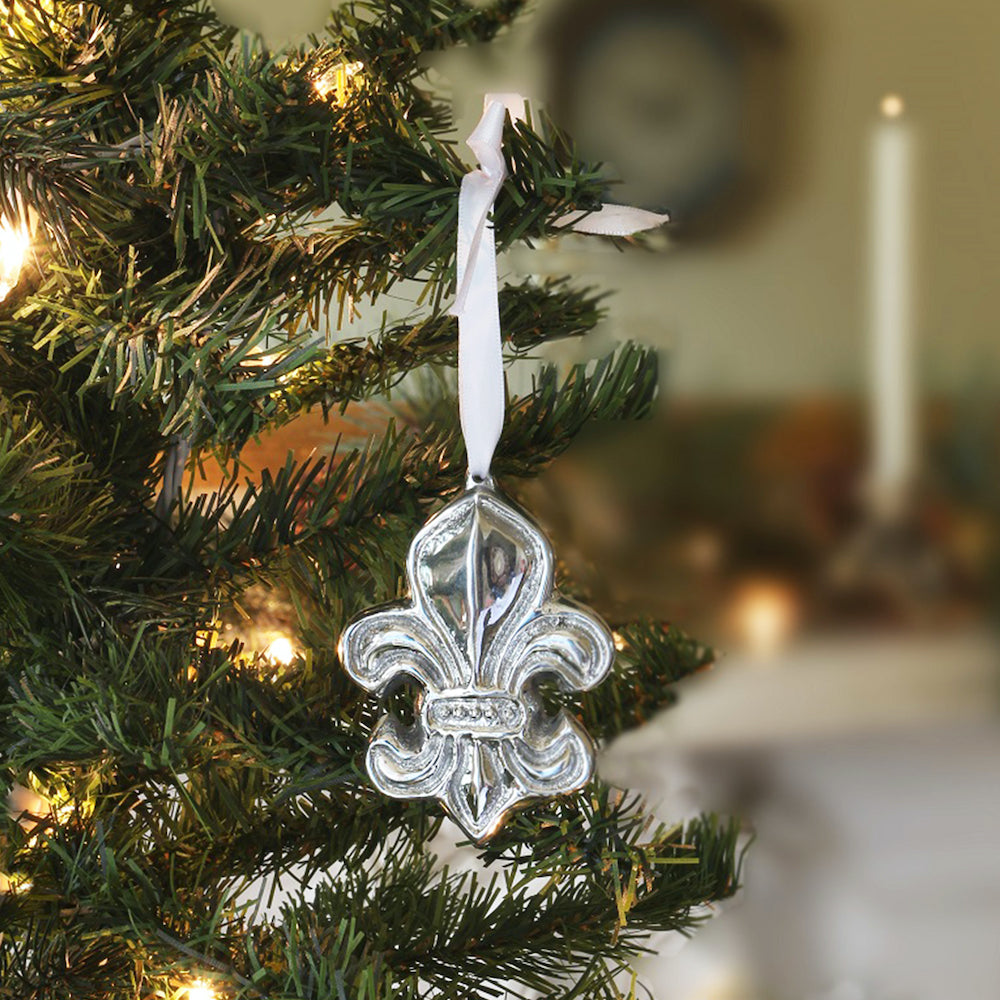 beatriz-ball-holiday-fleur-de-lis-ornament