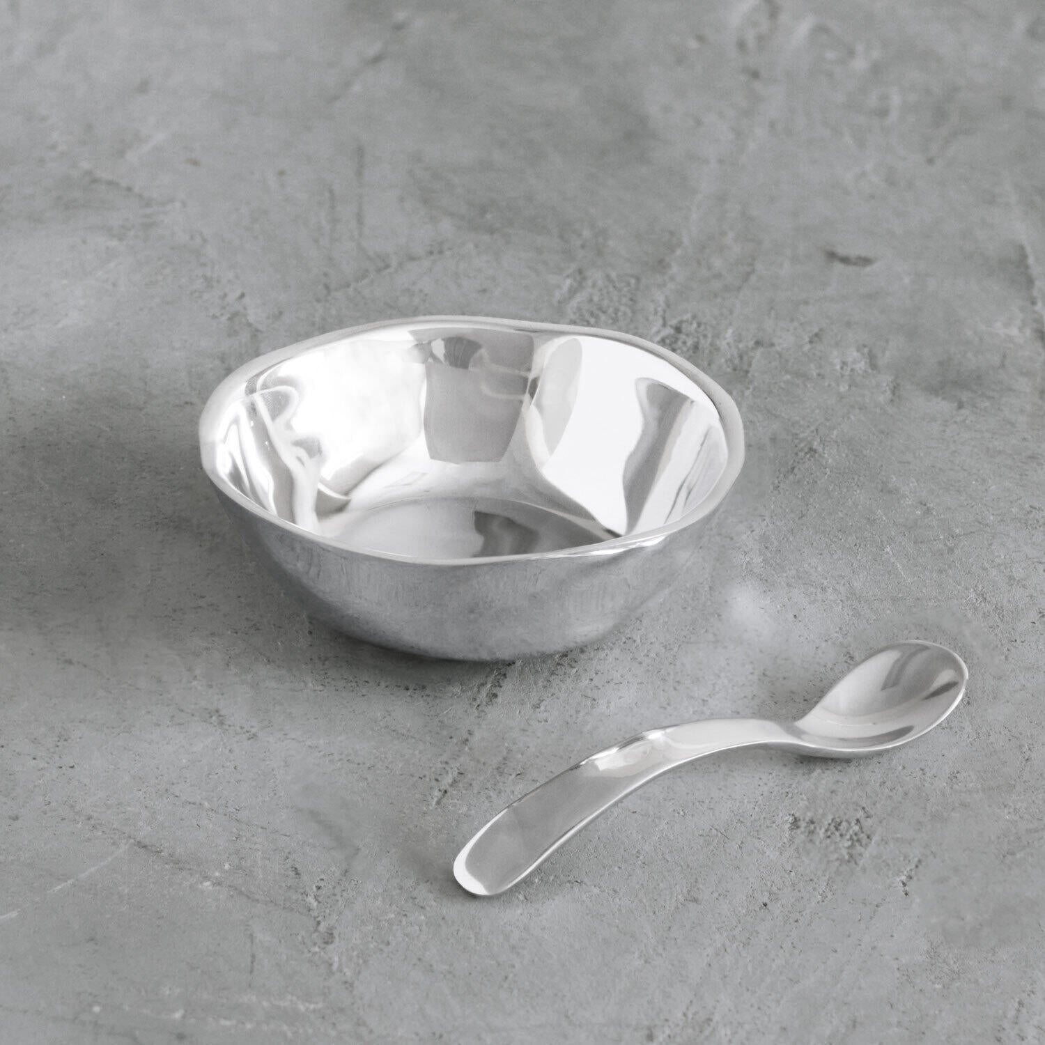GIFTABLES Soho Round Bowl with Spoon