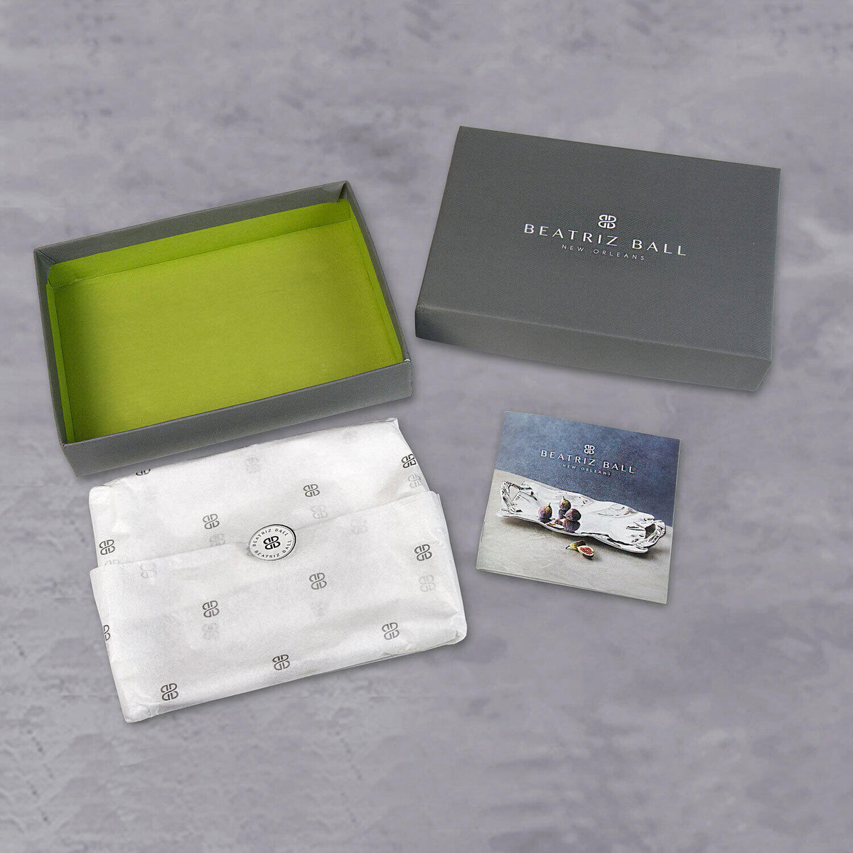 beatriz-ball-giftables-pearl-denisse-rectangular-engraved-tray-thankful-for-you
