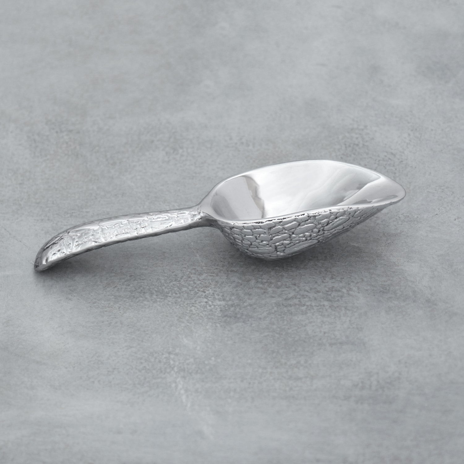 Beatriz Ball PIELES Croc Ice Scoop