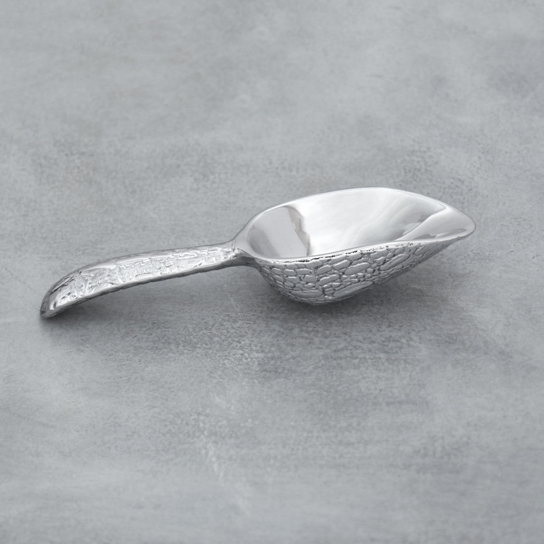 beatriz-ball-pieles-croc-ice-scoop-seconds-non-refundable