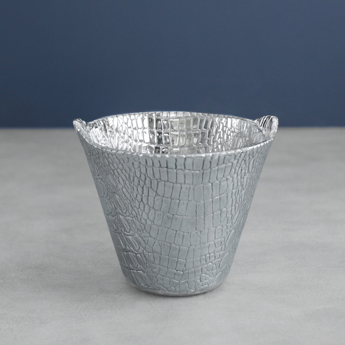 beatriz-ball-pieles-croc-ice-bucket