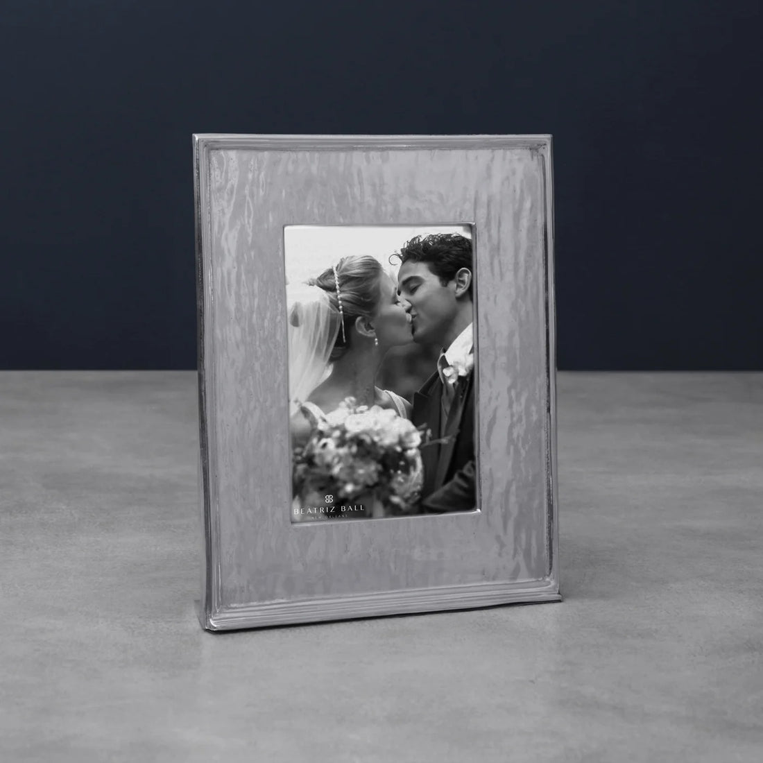 beatriz-ball-frame-emerson-5-x-7-vertical