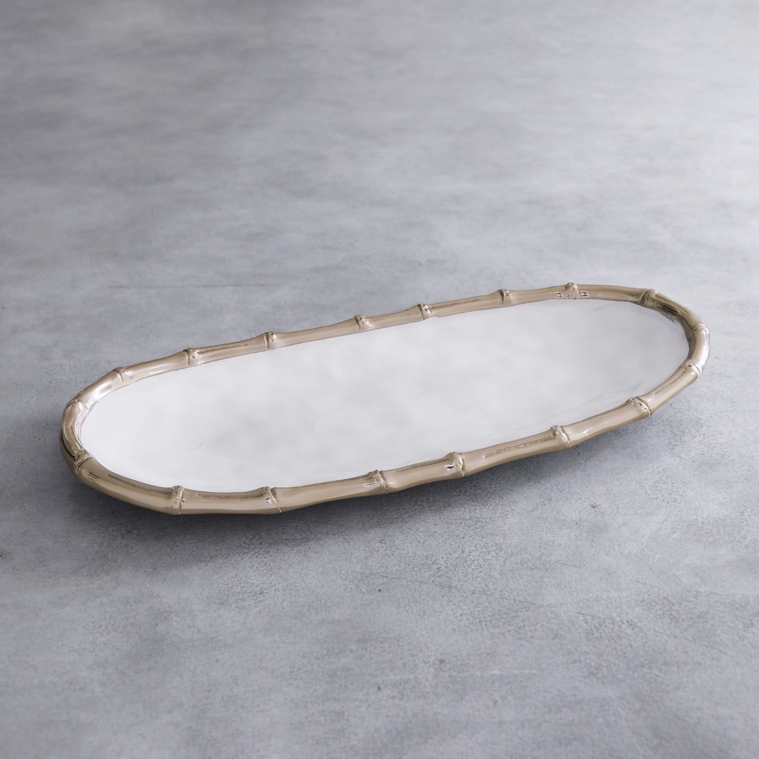 THANNI Bamboo Medium Oval Platter (White and Gold)