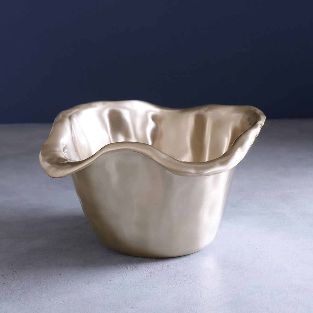 beatriz-ball-sierra-modern-vento-ice-bucket-gold