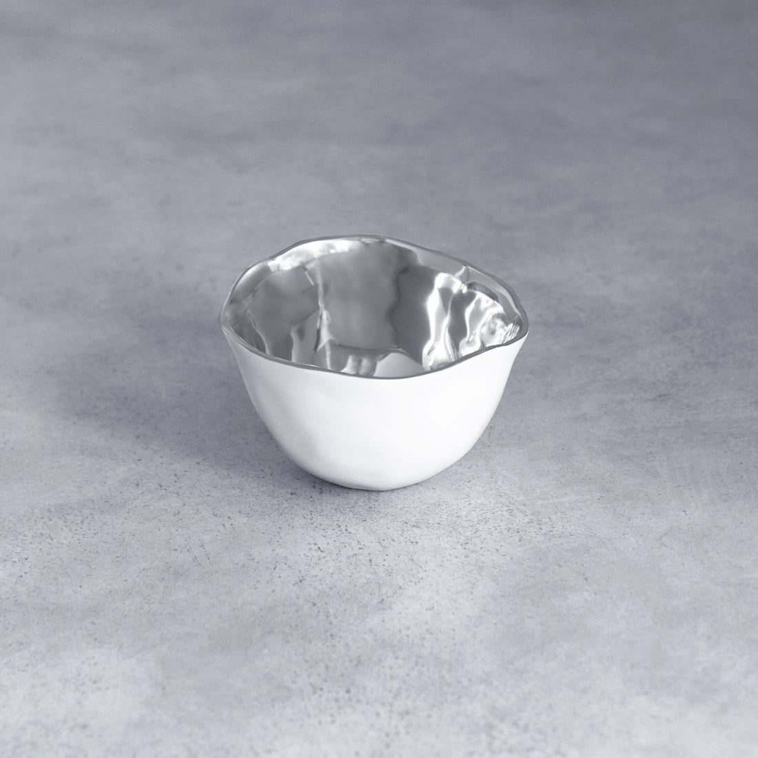THANNI Osaka Small Bowl (White and Silver)