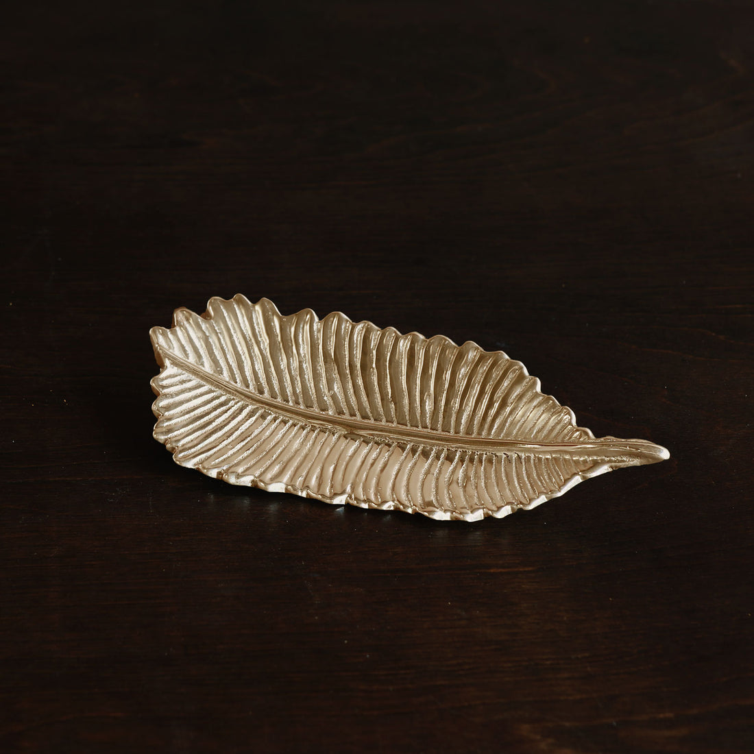 GIFTABLES Sierra Modern Small Leaf Tray (Gold)